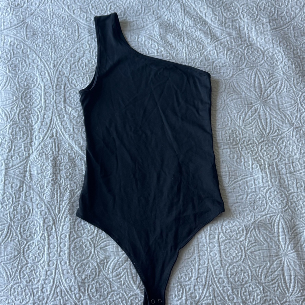 Abercrombie & Fitch One Shoulder Bodysuit